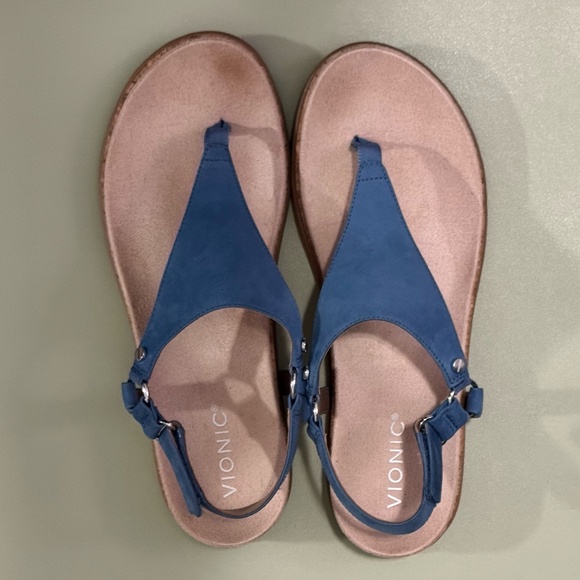 Vionic Kirra II Sandal 8.5 - Picture 1 of 3